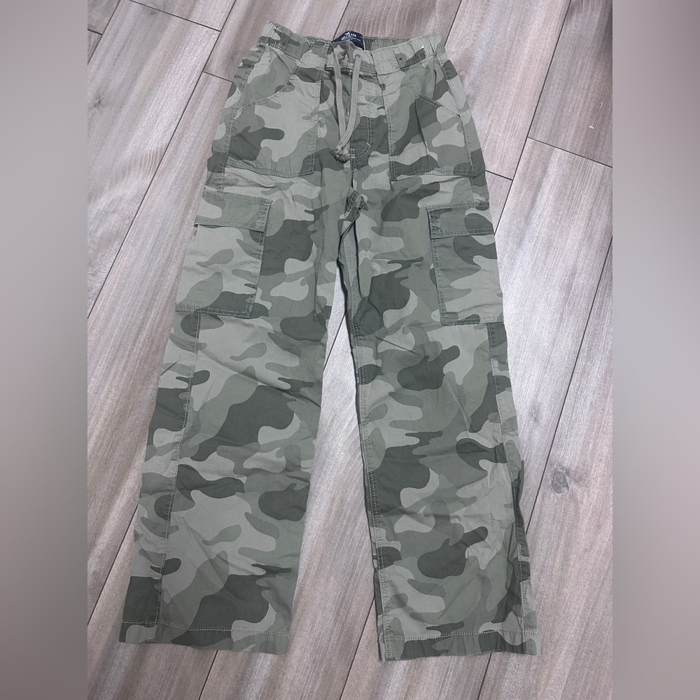 Hollister Adjustable-Rise Baggy Pants - Sage Green